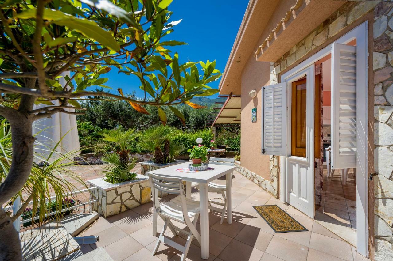 Villa Oasi Del Relax Castellammare del Golfo Kültér fotó